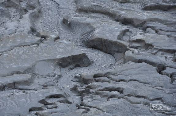 O solo de lama endurecida do interior do vulcão Chaitén, no sul do Chile